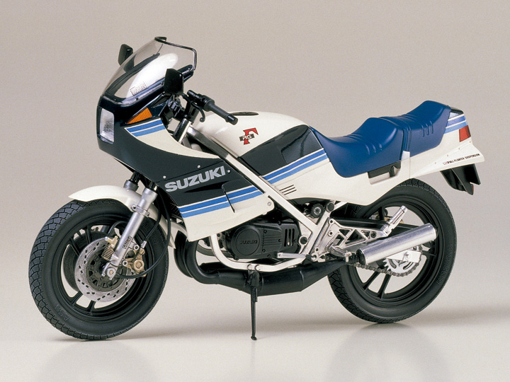 1/12 Suzuki RG250 Γ