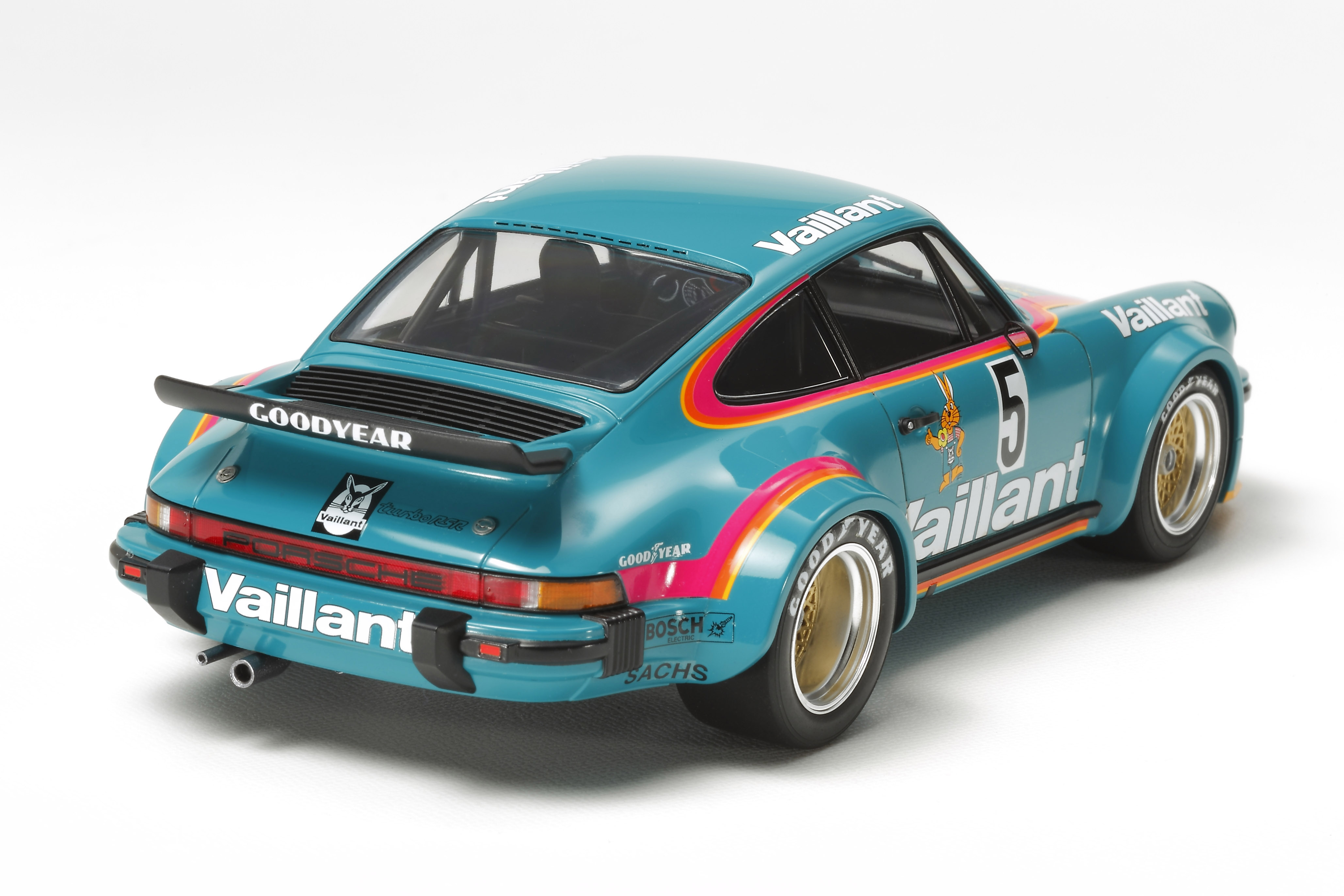 1/24 SCALE PORSCHE 934 TURBO RSR Vaillant | TAMIYA